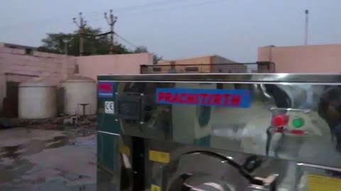 Dry cleaning machine