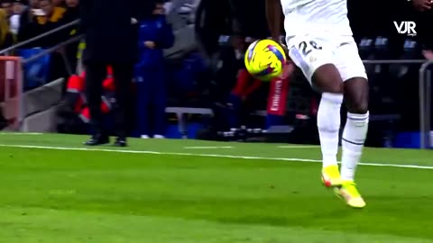 Vinicius Jr dribbling