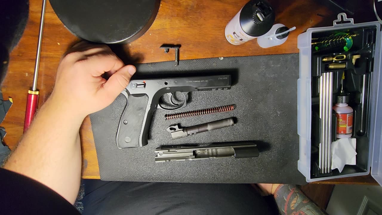 CZ75 Pistol Dissasembly and Reassembley