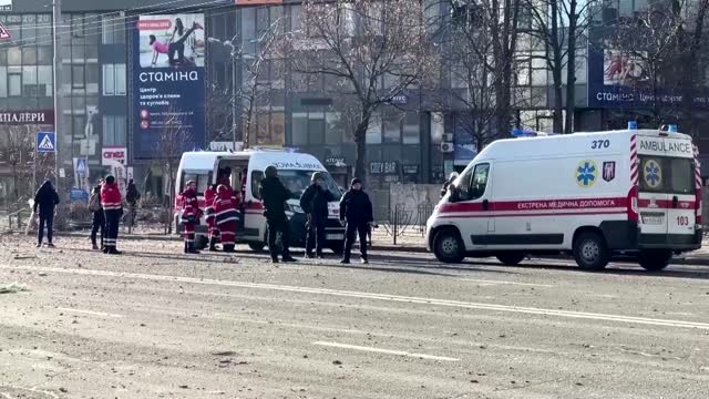 Moment rocket strikes Kyiv apartment block