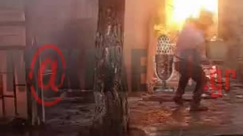 Οι ΕΛΛΗΝΕΣ του Η.Κ. με κουβάδες στα χέρια