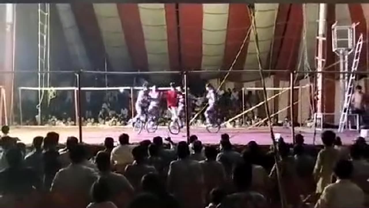 Laki Irani Circus Lahore Pakistan