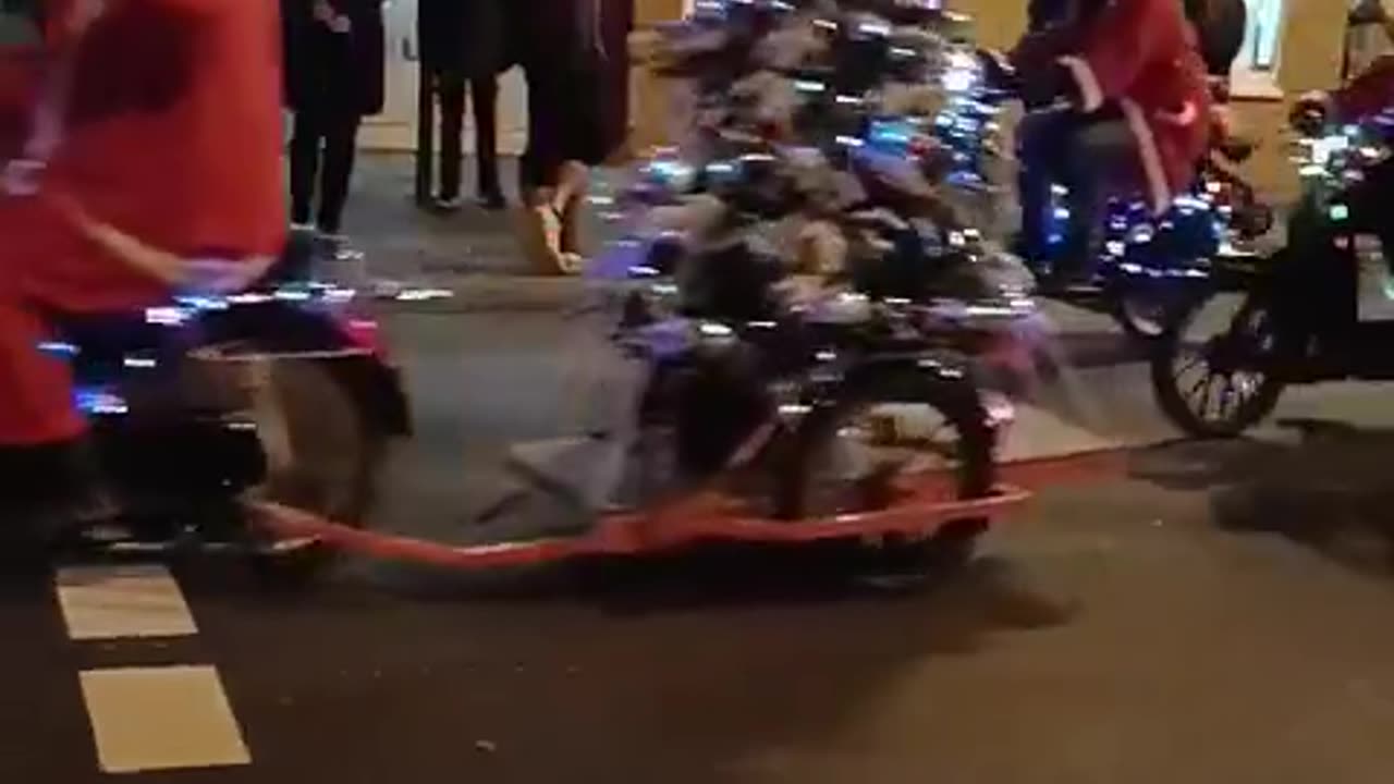 Weihnachtsmoped 🚴🎅🎅🎅🚴