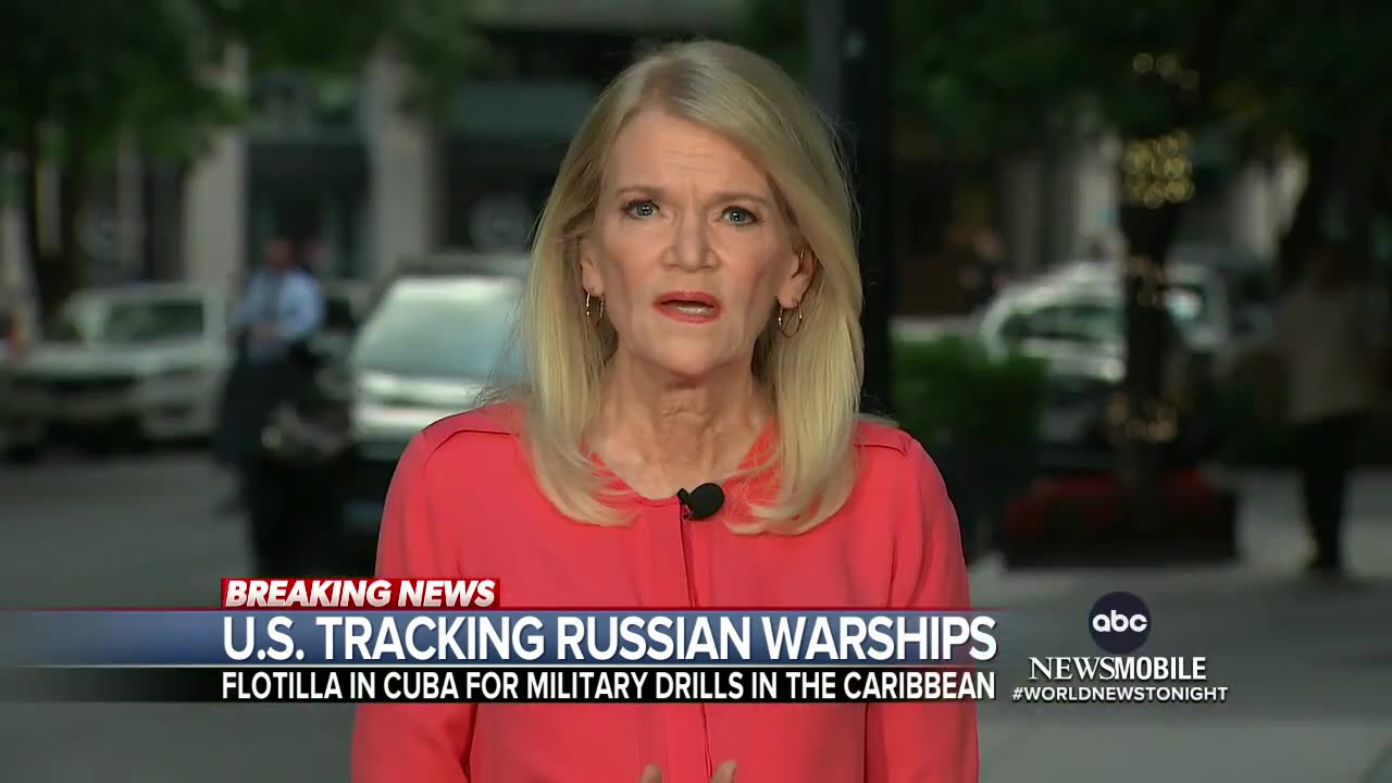 Russian warships enter Havana harbor under Washington's watchful eye 100 miles (160 km) to the U.S.