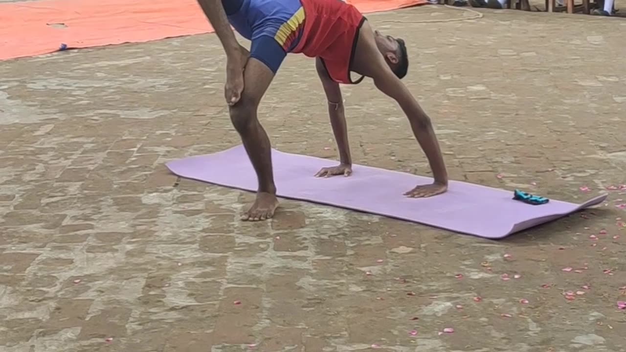 Advanced level yoga poses #rumbleviral #fitness