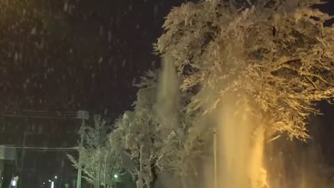 Apocalypse in Japan! A record amount of snow fell on the cities! People can't see each other!