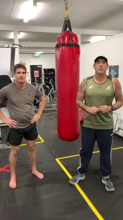 How to play The Daniel San