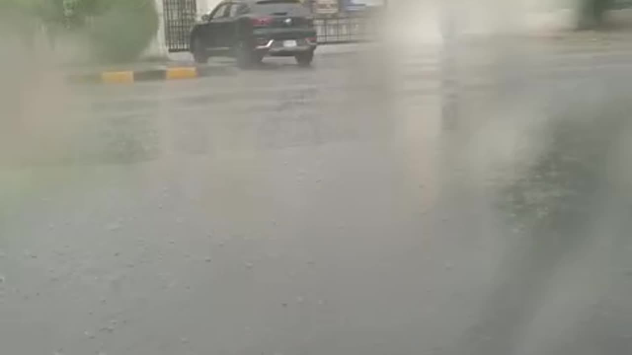 Heavy rain in Faisalabad