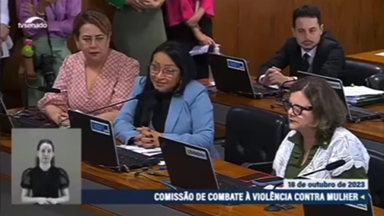 Deputada Silvia Waiãpi expõe a exploração infantil