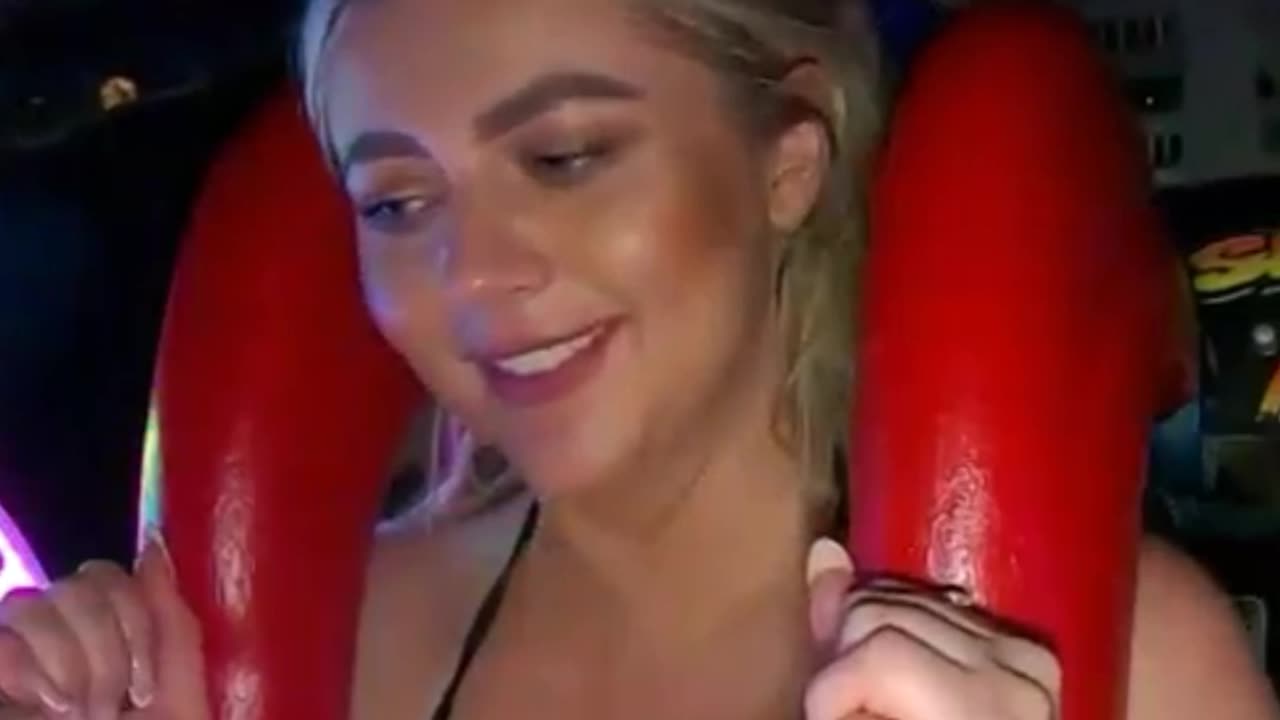 Hottest Slingshot 3 - bootyTUBE