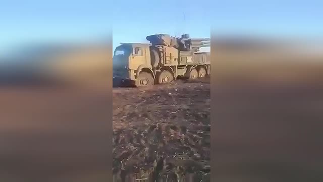 Ukrainians capture abandoned Russian pantsir-s anti air missile system - Kherson - Ukraine