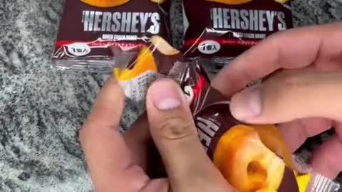 HOLD UP… THESE EXIST! (via @Keith Lee )