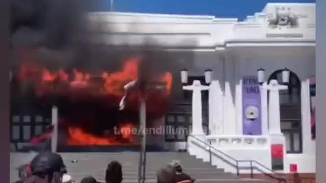 OLD PARLIAMENT HOUSE (Canberra, Australia) BURNS 🏰🔥🇦🇺