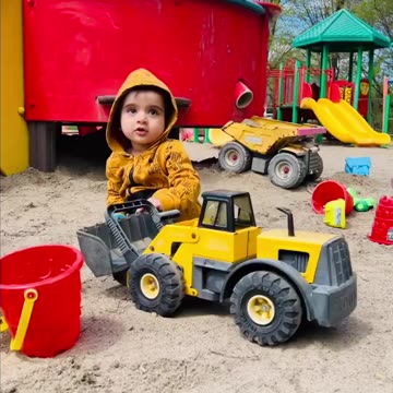 Giggles with Samavia | baby is playing with toys 🚜 | park 🛝
