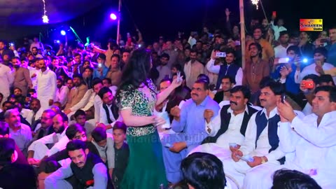 Dil khithay kardra hai full song with Dance mehak malik