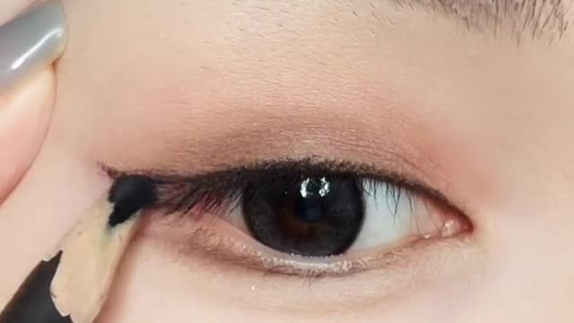 Makeup for eyes