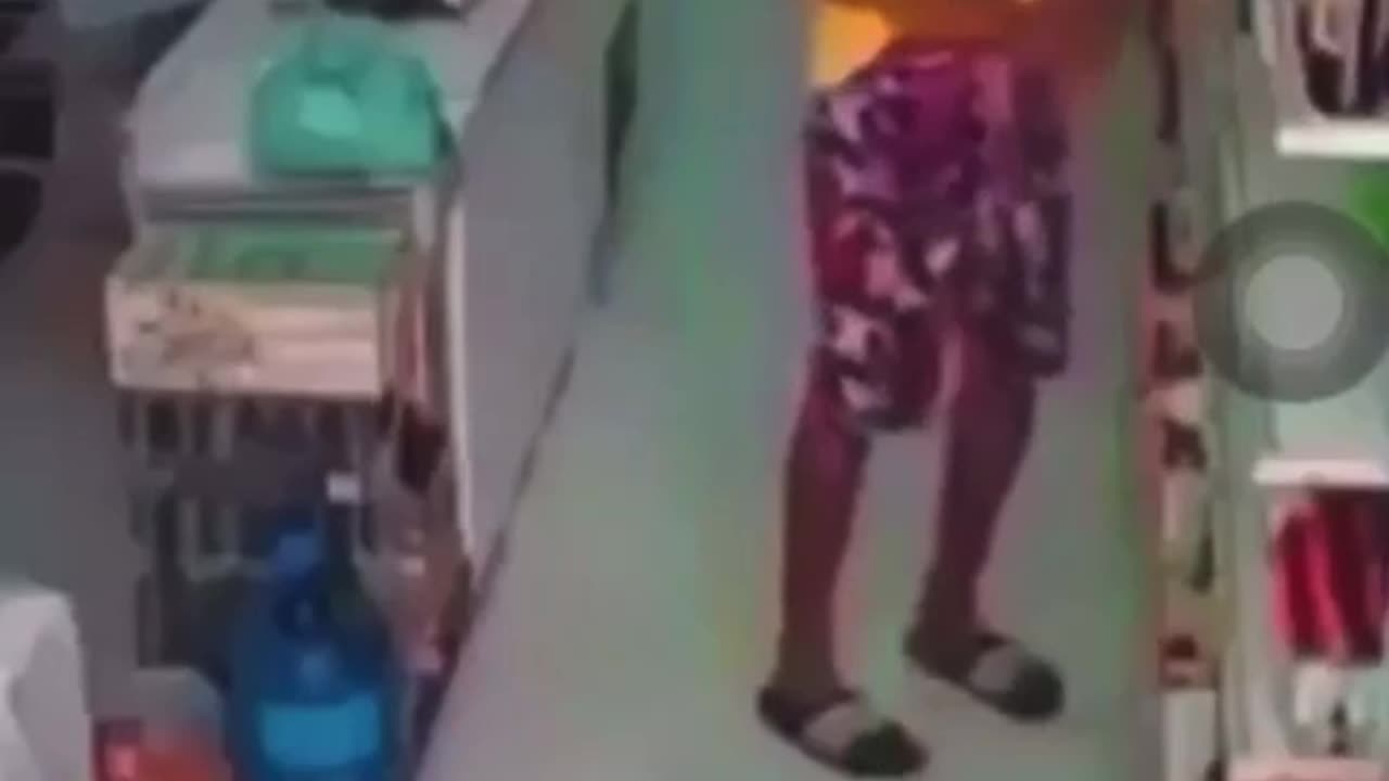 FUNNIEST CRIME MOMENTS COUGHT ON CAMERA