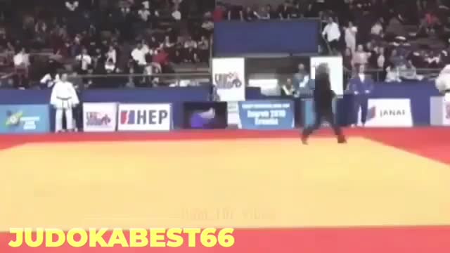 All out brawl X2 on the judo mat