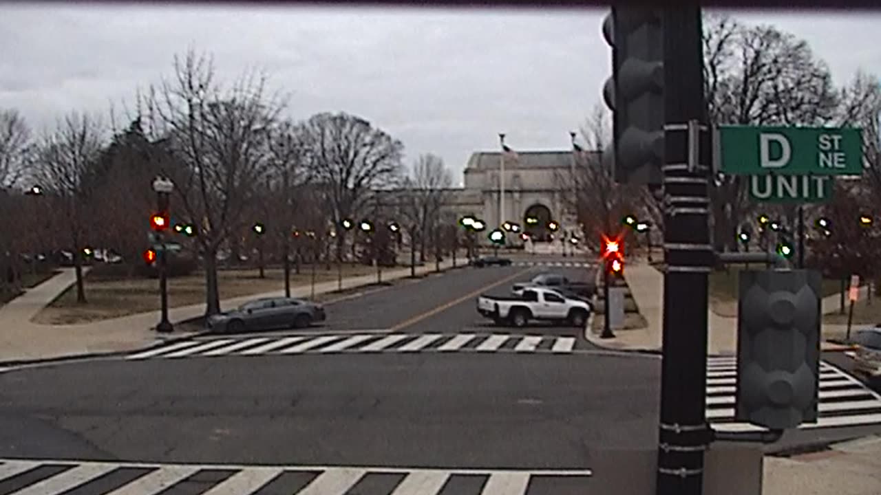 1852QNE00Del-DNE_2021-01-06_07h07min28s497ms.mp4