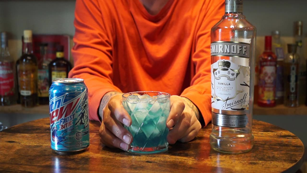 Smirnoff Vanilla Vodka & Mtn Dew Frostbite