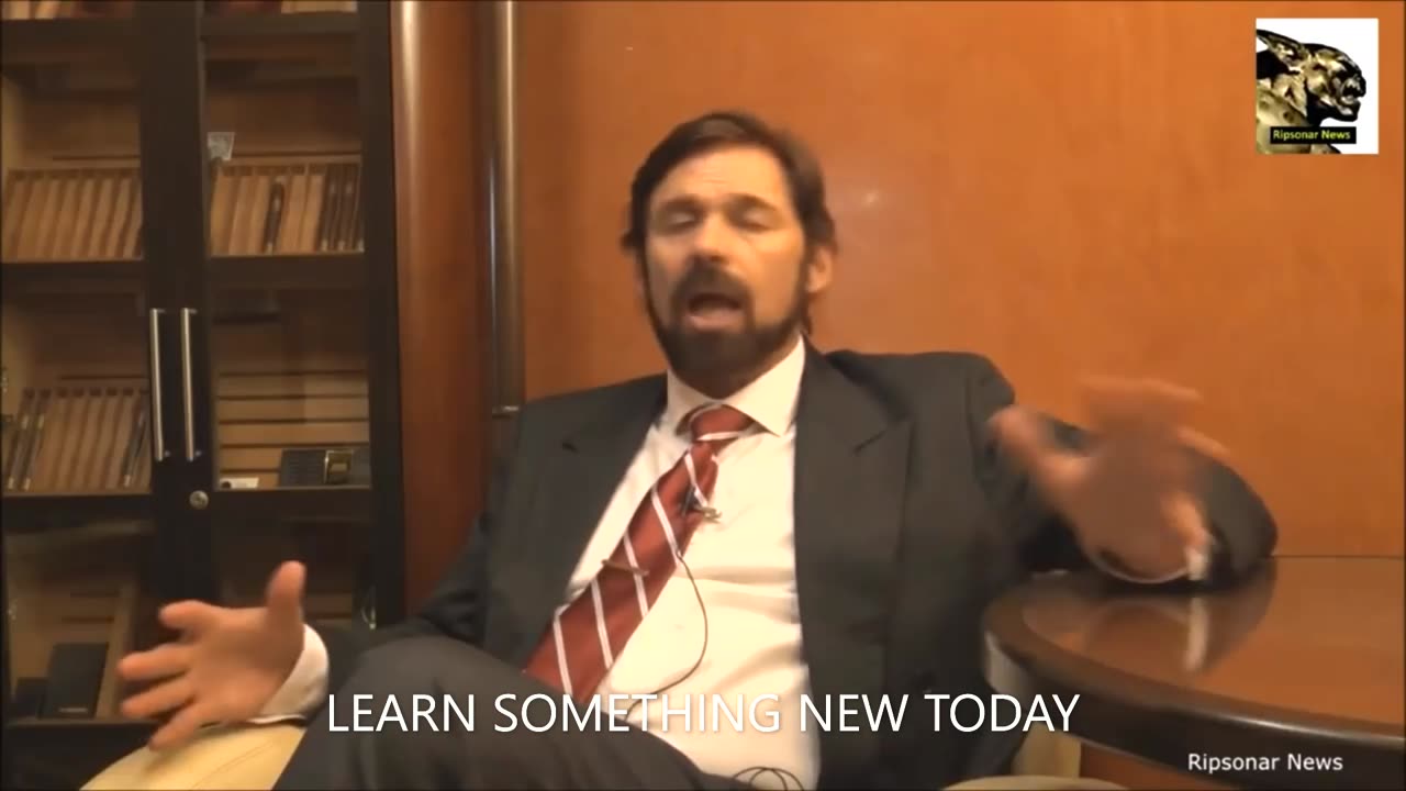 EVERYONE LIVES HERE! HUMANS ARE NOT ALONE