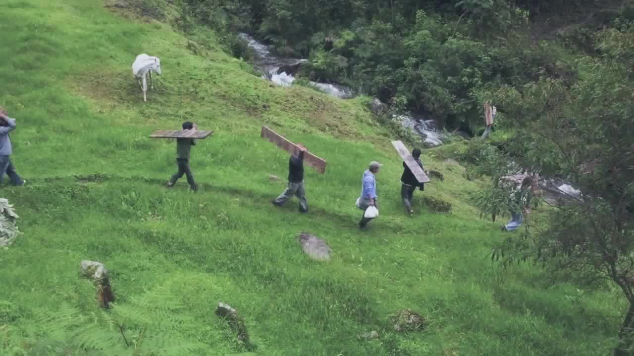 A new home for 20 poor Andean families in Ecuador