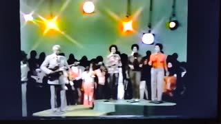 Staple Singers I'll Take You There Live 1972 (short)