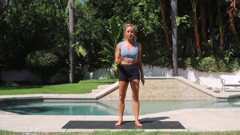 5 Minute Calf Workout For Women (Ballerina Calves)
