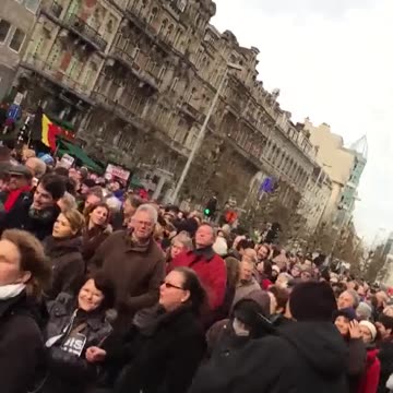 LEAFY IN EUROPE (2k 30fps)