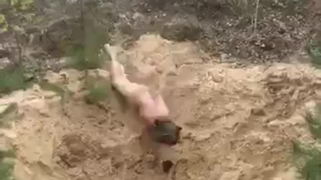 18+ !!! - Azov Nazi Dumps Bodies (Civilians)