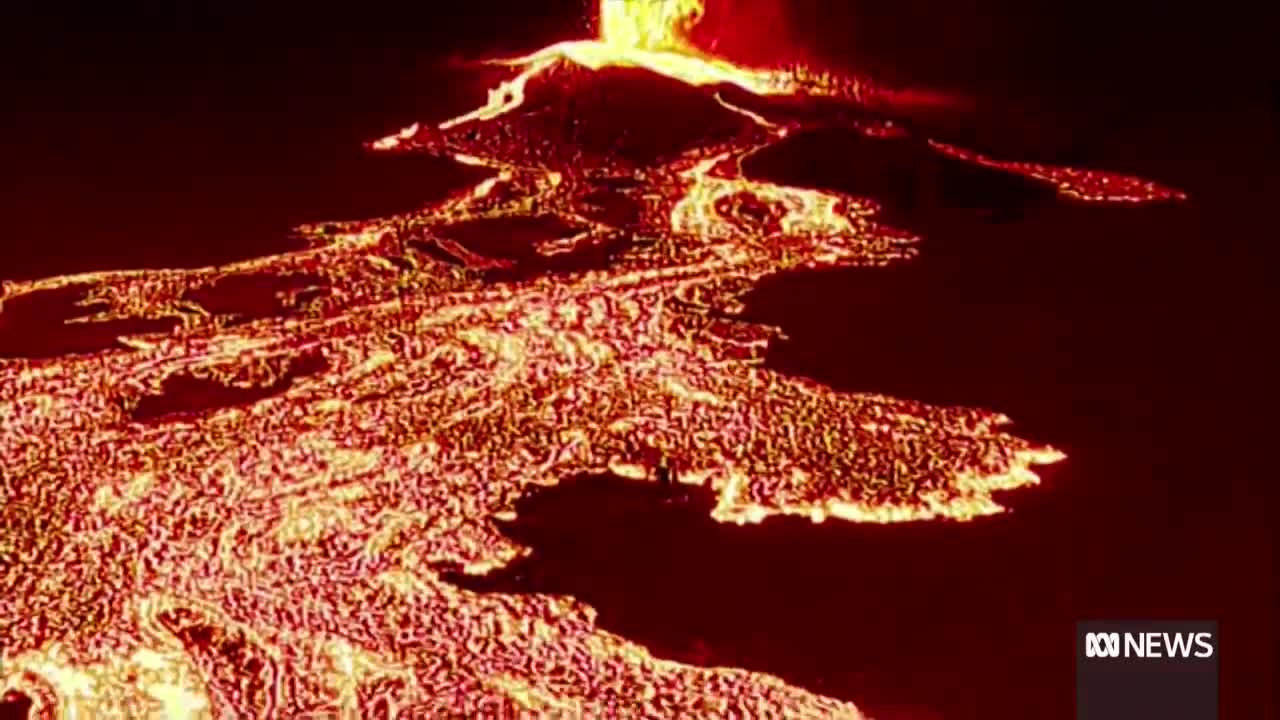 Giant wall of lava spreads across La Palma in the Spanish Canary Islands | ABC News