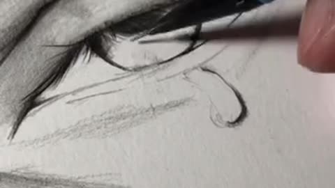 Drawing realistic eye in pencil