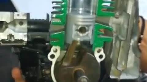 Operation of two-stroke engine Engine Machinery