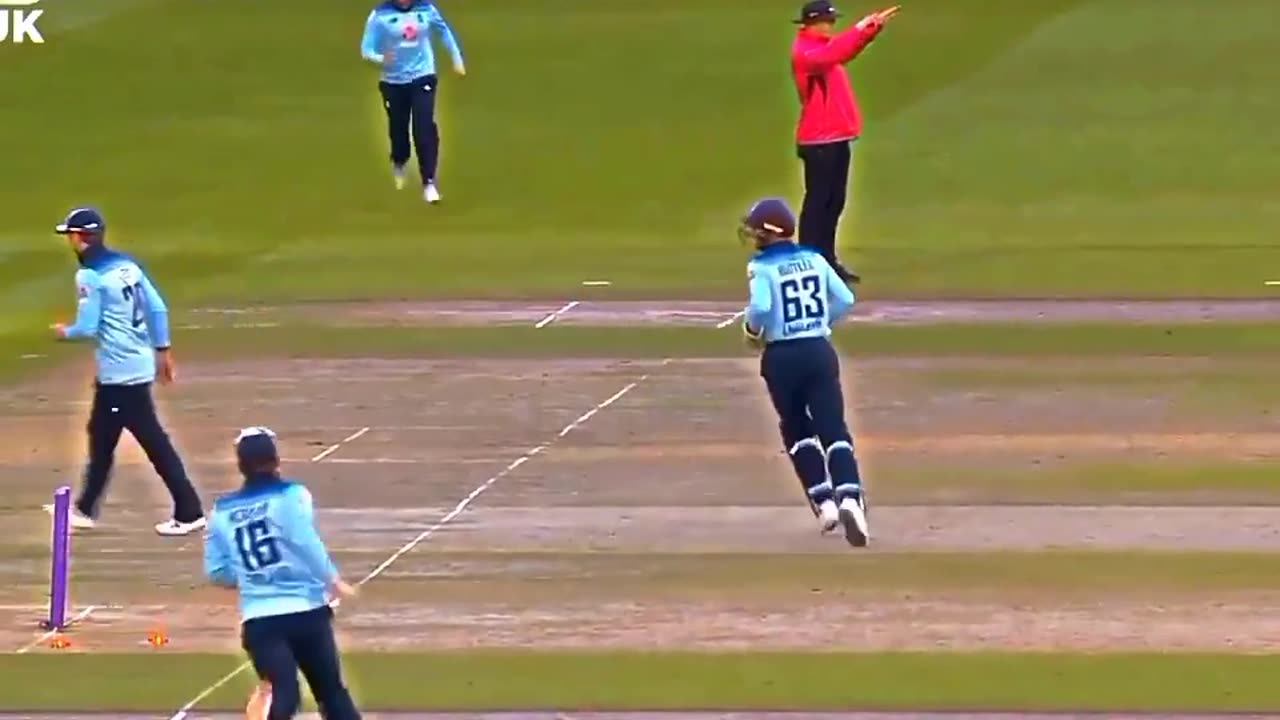 Historical comeback by Aussies