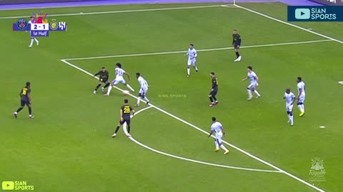 توقف العالم وشاهد رونالدو وميسي ونيمار ومبابي ونيمار ومبابي وهم يقدمون عرضاً رائعاً في لقائهم الأخير