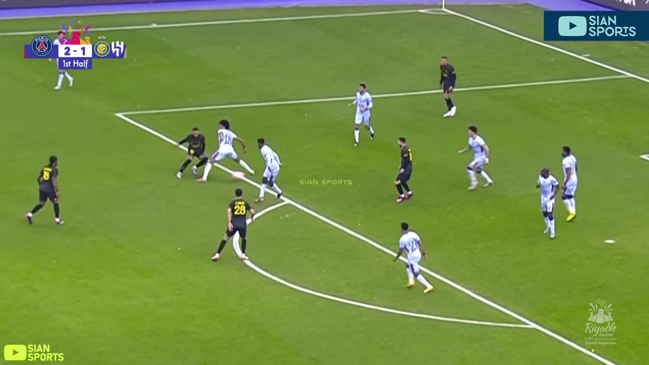 توقف العالم وشاهد رونالدو وميسي ونيمار ومبابي ونيمار ومبابي وهم يقدمون عرضاً رائعاً في لقائهم الأخير