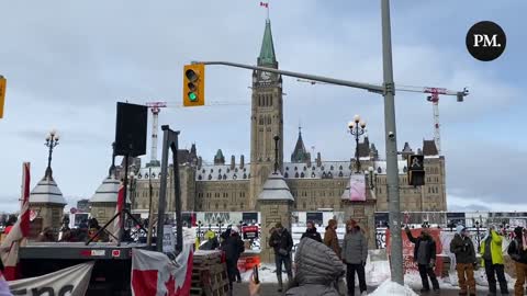Morning Day 6 Ottawa Freedom Supporters Sing 'Oh Canada'
