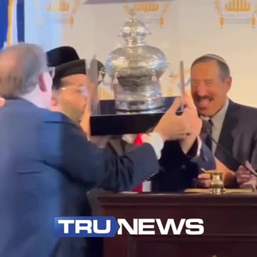 King of the Jews? Antichrist Trump Given Crown Of Jerusalem