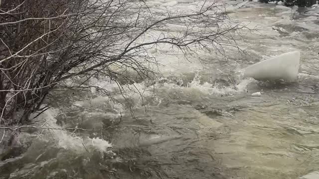 Ice Jam Causes Flooding in Fishtail, Montana