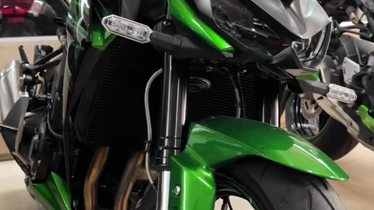 Kawasaki Z1000 2023 Model