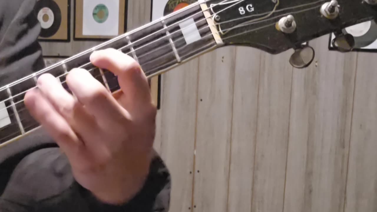 Country music example at the fretboard.