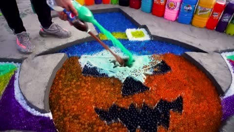 How to make Rainbow Halloween Pumpkins with Orbeez, Big Fanta,Coca Cola vs Mentos and Popular Sodas2