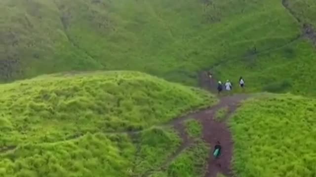 Indonesia alam nya emang gada tanding 🤩 Ada yang tau ini dimana