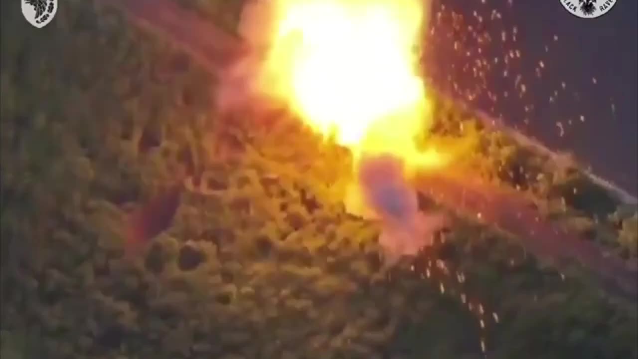 Ukrainian Drone Flies into The Hatch of a Russian Turtle Tank Detonates