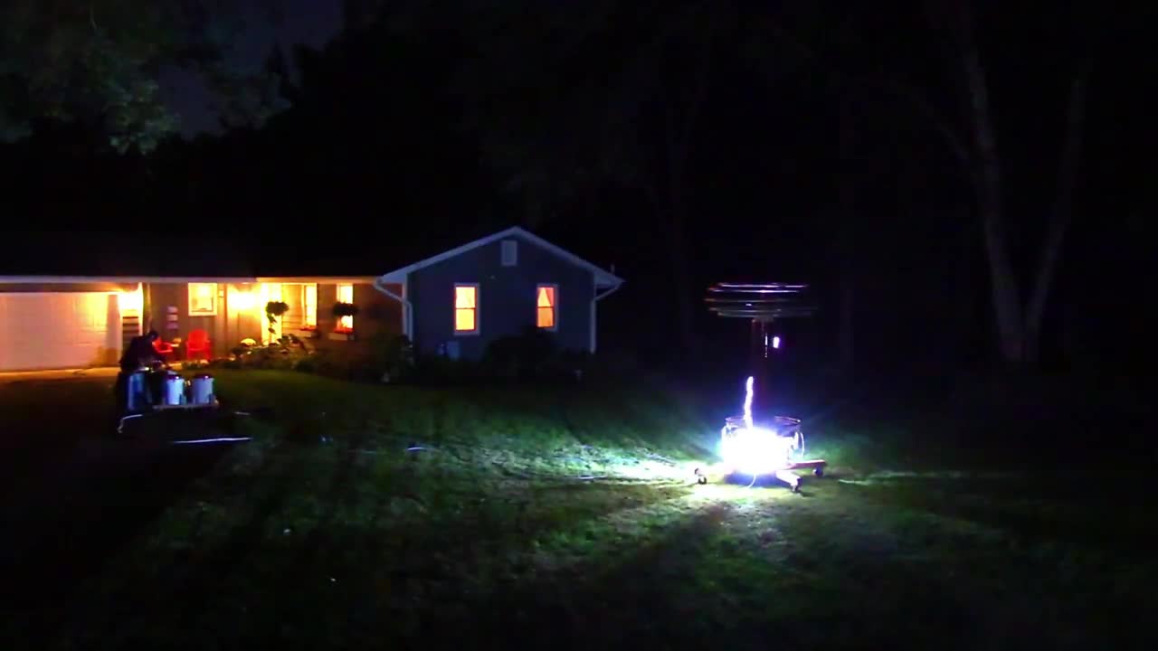 💥Enormous Tesla Coil💥