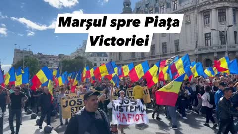Protestul cetatenilor din Piata Victoriei in 2.10.2022; partea 1