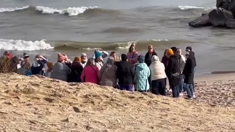 Liberal women go to a lake for a “primal scream” to vent about Trump winning