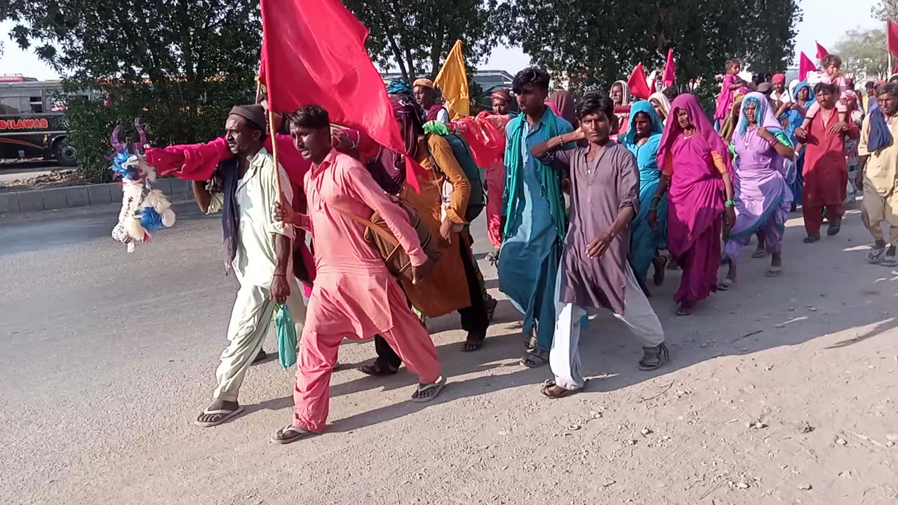 Hindo in Pakistan gose to hinglaj mata mandir