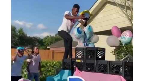 Gender Reveal + Crate Challenge 🤩 #shorts #genderreveal #cratechallenge #viral #prank #meme #baby