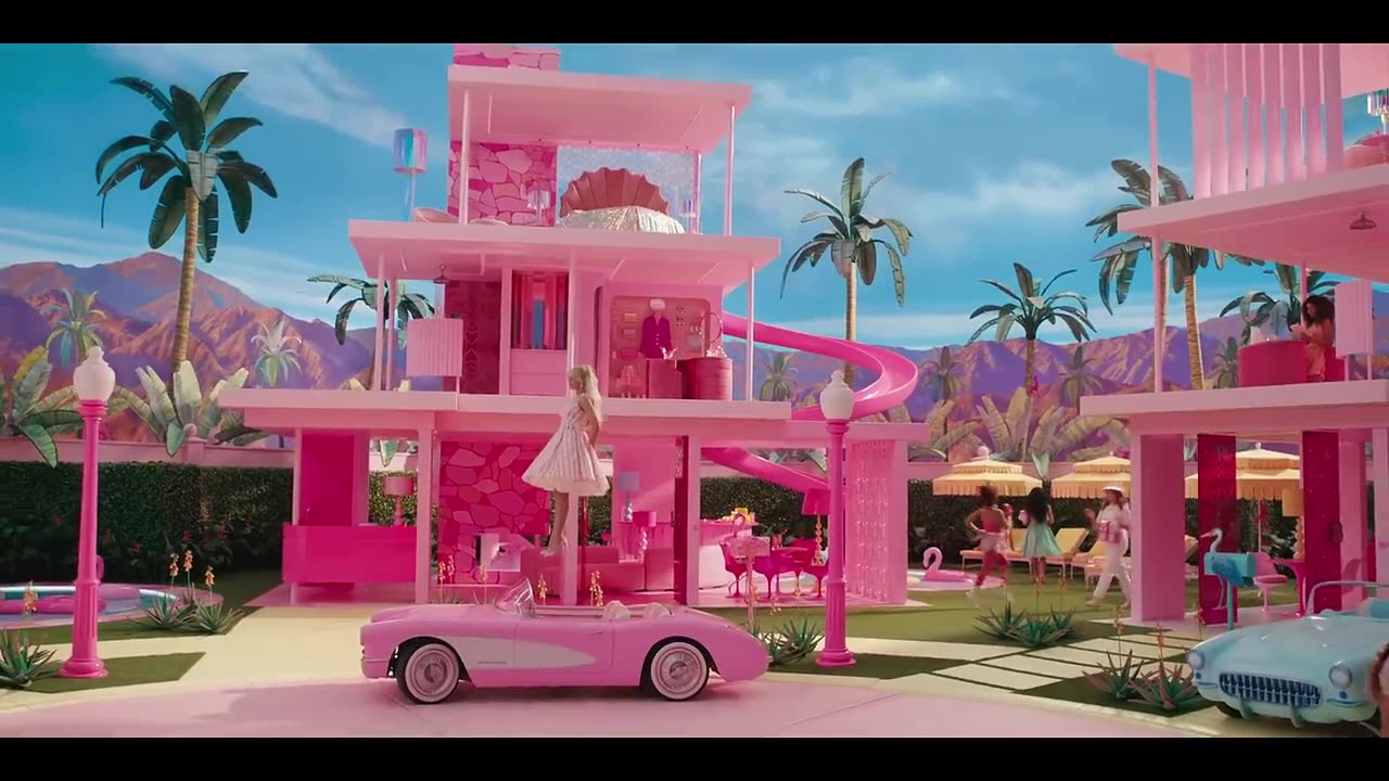 Barbie/ main trailer.